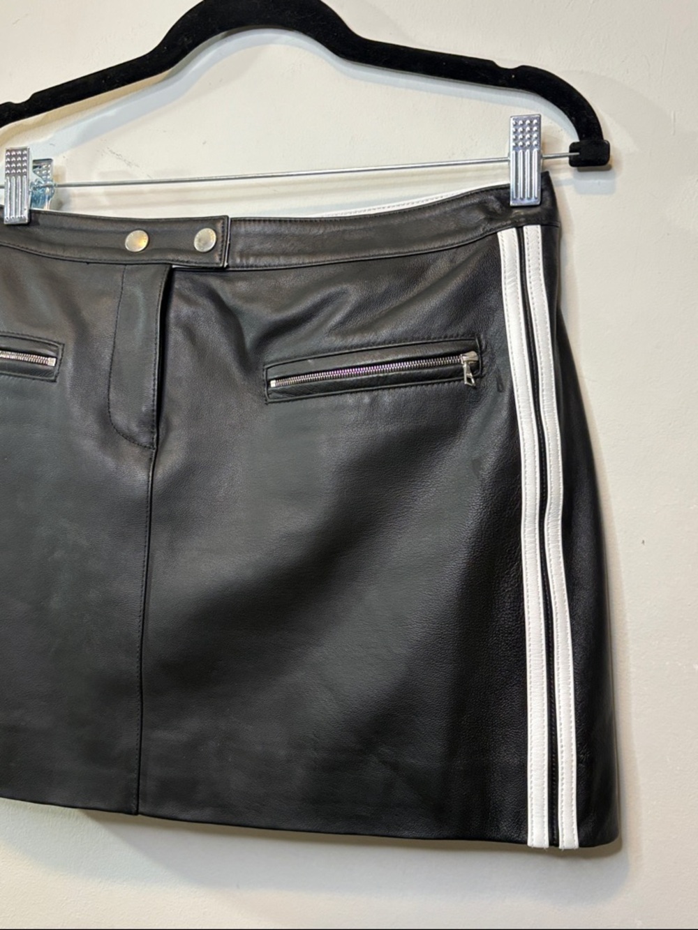 Rag and Bone Black 100% Genuine Lamb Leather Mini Skirt White Racing Stripe Side